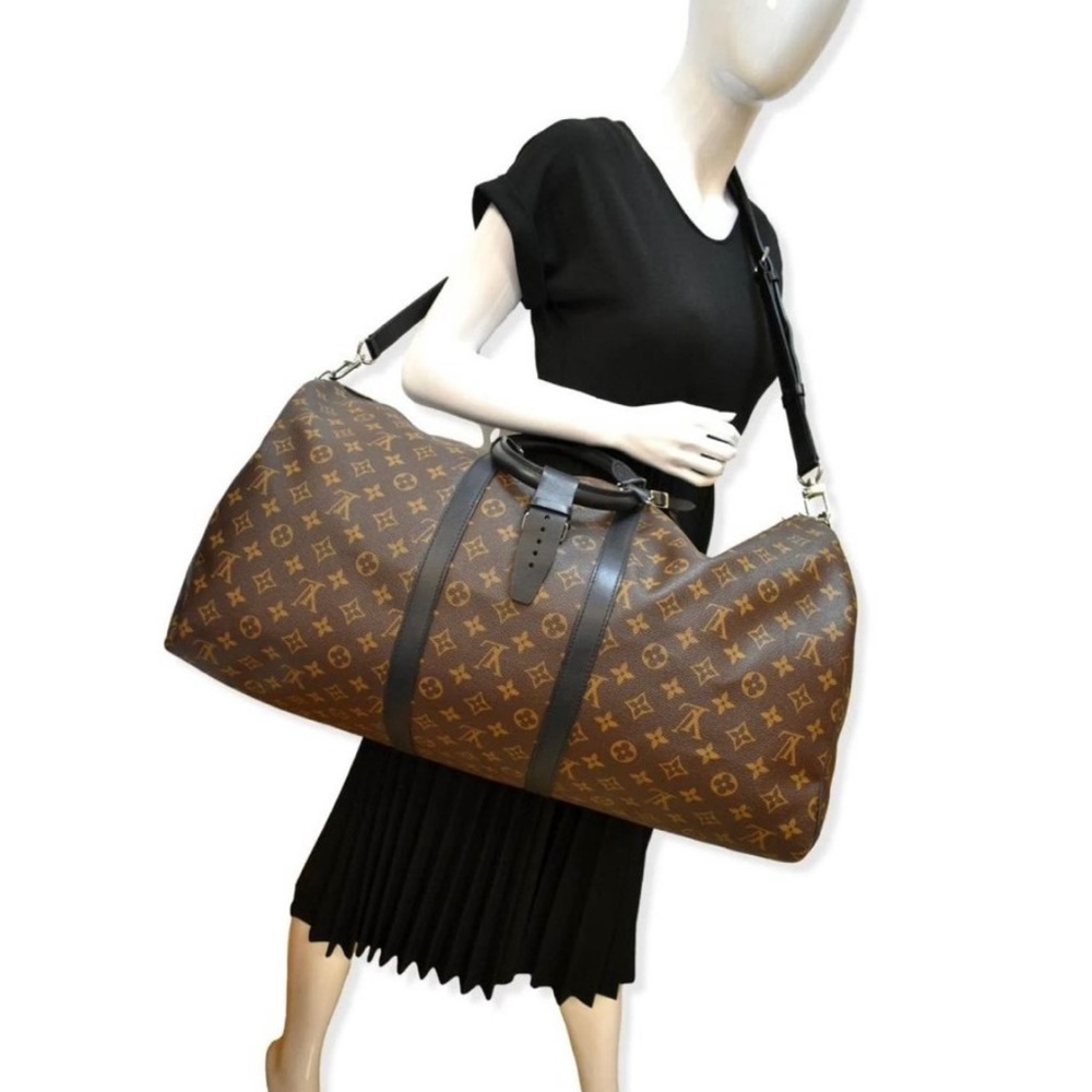 Soldauthentic Louis Vuitton Keepall Bandouliere 5… - image 2